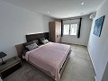 Magnifique villa avec piscine et vue sur la montagne à Petrer in Alicante Dream Homes API 1122
