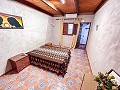 Spacieuse villa de 5 chambres à Dolores in Alicante Dream Homes API 1122