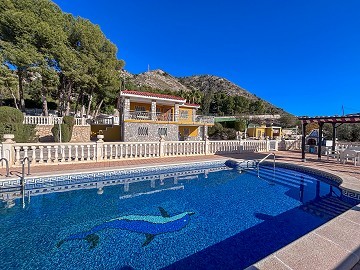 Villa avec vue panoramique et toutes commodités à deux pas