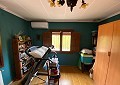 Unglaubliche 3-Schlafzimmer-Villa in Sax in Alicante Dream Homes API 1122