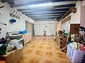 Großes schönes Haus in einem Weiler in Yecla in Alicante Dream Homes API 1122