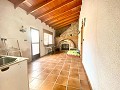 Großes schönes Haus in einem Weiler in Yecla in Alicante Dream Homes API 1122