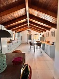 Schöne Villa in Yecla in Alicante Dream Homes API 1122