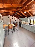 Schöne Villa in Yecla in Alicante Dream Homes API 1122