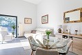 Villa mit privatem Pool, 2 Schlafzimmern und 2 Bädern in Alicante Dream Homes API 1122