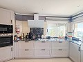 Encantadora Villa con Cocina de Verano y Casa de Invitados a 15 minutos de la Playa in Alicante Dream Homes API 1122