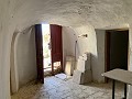 Höhlenhaus zum Renovieren mit Pool in Stadtnähe in Alicante Dream Homes API 1122