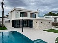 Incroyables nouvelles constructions clés en main à Lomas de Cabo Roig in Alicante Dream Homes API 1122