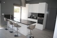 Moderne Neubauvilla mit Grundstück und Pool in Alicante Dream Homes API 1122