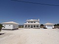 Villas de Obra Nueva en Pinoso con piscina y parcela in Alicante Dream Homes API 1122