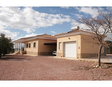 Lovely 3 Bed 2 Bath Villa, Pinoso.