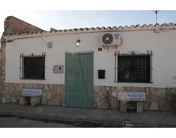 2 Bed 1 Bath Country house for sale in Lel, Pinoso.