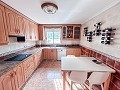 Charmante stadswoning met garage in Pinoso in Alicante Dream Homes API 1122