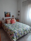 4 Schlafzimmer, 2-stöckiges Stadthaus in Ayora in Alicante Dream Homes API 1122