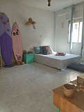 4 Schlafzimmer, 2-stöckiges Stadthaus in Ayora in Alicante Dream Homes API 1122