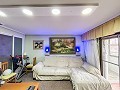 4-Schlafzimmer-Wohnung im ersten Stock mit Aufzug in Elda in Alicante Dream Homes API 1122