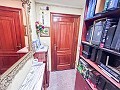 4-Schlafzimmer-Wohnung im ersten Stock mit Aufzug in Elda in Alicante Dream Homes API 1122