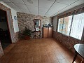 Belle villa de 5 chambres et 1 salle de bain près de la ville de Sax in Alicante Dream Homes API 1122