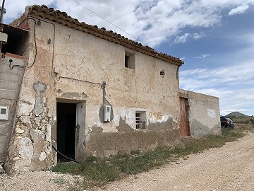 Haus zur Renovierung mit 3 Betten und Platz für Pool