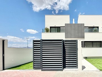 Villas Neuves de 3 Chambres avec Piscine Commune
