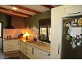 Schönes Landhaus mit 3 Schlafzimmern und 2 Badezimmern in Villena. in Alicante Dream Homes API 1122