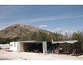 Schönes Landhaus mit 3 Schlafzimmern und 2 Badezimmern in Villena. in Alicante Dream Homes API 1122