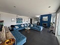 Instapklare moderne villa met 5 slaapkamers in Sax, Alicante in Alicante Dream Homes API 1122