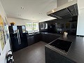 Instapklare moderne villa met 5 slaapkamers in Sax, Alicante in Alicante Dream Homes API 1122