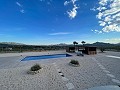 Instapklare moderne villa met 5 slaapkamers in Sax, Alicante in Alicante Dream Homes API 1122