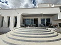 Instapklare moderne villa met 5 slaapkamers in Sax, Alicante in Alicante Dream Homes API 1122