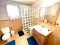 Bezugsfertige moderne Villa mit 5 Schlafzimmern und Pool in Sax, Alicante in Alicante Dream Homes API 1122