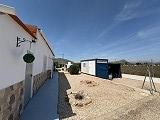 Bezugsfertige moderne Villa mit 5 Schlafzimmern und Pool in Sax, Alicante in Alicante Dream Homes API 1122