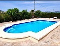 Bezugsfertige moderne Villa mit 5 Schlafzimmern und Pool in Sax, Alicante in Alicante Dream Homes API 1122