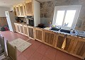 Landhaus mit 3 Schlafzimmern, einem Apartment im Nebengebäude mit 2 Schlafzimmern und einem Studio mit 1 Schlafzimmer in Sax. in Alicante Dream Homes API 1122