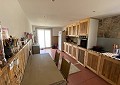 Landhaus mit 3 Schlafzimmern, einem Apartment im Nebengebäude mit 2 Schlafzimmern und einem Studio mit 1 Schlafzimmer in Sax. in Alicante Dream Homes API 1122