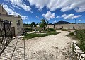 Landhaus mit 3 Schlafzimmern, einem Apartment im Nebengebäude mit 2 Schlafzimmern und einem Studio mit 1 Schlafzimmer in Sax. in Alicante Dream Homes API 1122
