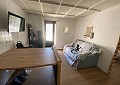 Landhaus mit 3 Schlafzimmern, einem Apartment im Nebengebäude mit 2 Schlafzimmern und einem Studio mit 1 Schlafzimmer in Sax. in Alicante Dream Homes API 1122