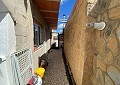 Landhaus mit 3 Schlafzimmern, einem Apartment im Nebengebäude mit 2 Schlafzimmern und einem Studio mit 1 Schlafzimmer in Sax. in Alicante Dream Homes API 1122
