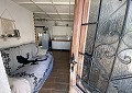 Landhaus mit 3 Schlafzimmern, einem Apartment im Nebengebäude mit 2 Schlafzimmern und einem Studio mit 1 Schlafzimmer in Sax. in Alicante Dream Homes API 1122