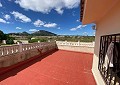 Landhaus mit 3 Schlafzimmern, einem Apartment im Nebengebäude mit 2 Schlafzimmern und einem Studio mit 1 Schlafzimmer in Sax. in Alicante Dream Homes API 1122