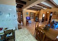 Finca de 4 chambres avec piscine et joli jardin à 10 minutes à pied de la ville de Sax in Alicante Dream Homes API 1122