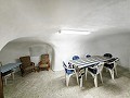 Spacieuse maison troglodyte de 230 m² avec vue sur la montagne près de Pinoso in Alicante Dream Homes API 1122