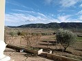 Charmante maison de campagne 2 chambres avec vue imprenable et accès goudronné, à 11 km de Yecla in Alicante Dream Homes API 1122