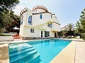 5 Schlafzimmer Villa in La Zenia in Alicante Dream Homes API 1122
