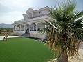 Schöne Villa mit 6 Schlafzimmern und 5 Bädern in Pinoso. in Alicante Dream Homes API 1122