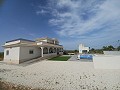 Schöne Villa mit 6 Schlafzimmern und 5 Bädern in Pinoso. in Alicante Dream Homes API 1122