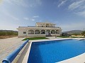 Schöne Villa mit 6 Schlafzimmern und 5 Bädern in Pinoso. in Alicante Dream Homes API 1122