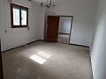 Belle maison de campagne de 5 chambres et 2 salles de bain avec piscine à Yecla. in Alicante Dream Homes API 1122