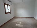 Belle maison de campagne de 5 chambres et 2 salles de bain avec piscine à Yecla. in Alicante Dream Homes API 1122