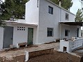 Belle maison de campagne de 5 chambres et 2 salles de bain avec piscine à Yecla. in Alicante Dream Homes API 1122